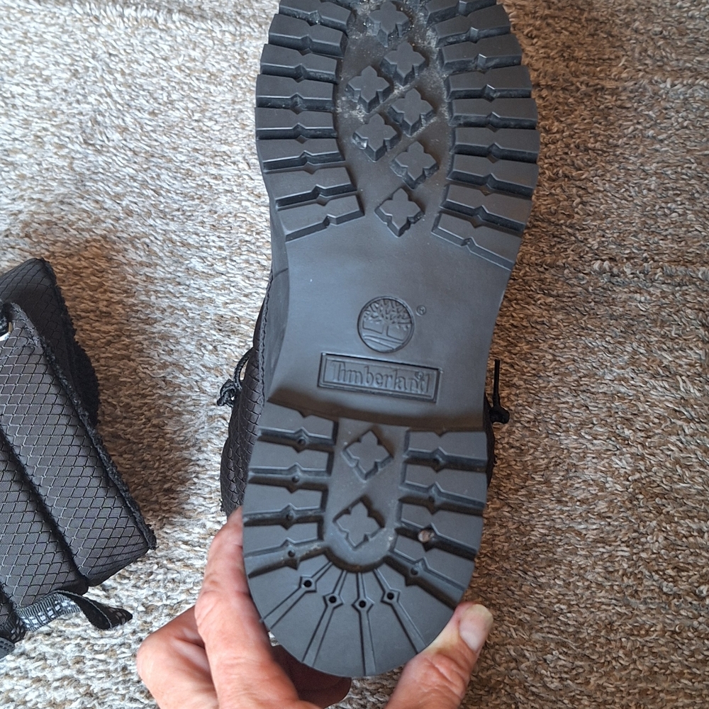 Timberland Defender Boots - Picture 7 of 7